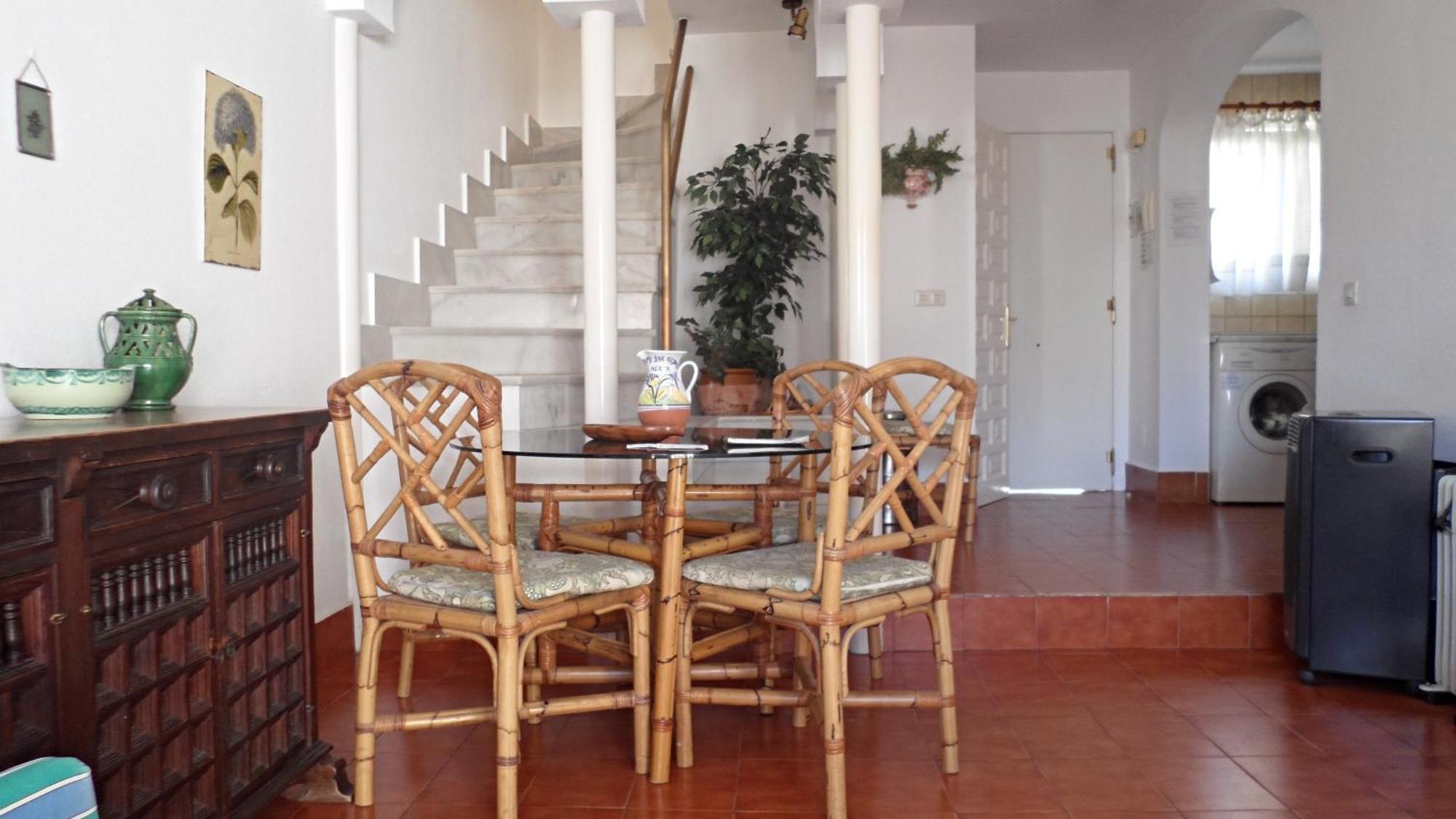 Apartment Pinos 11 Menyber Nerja